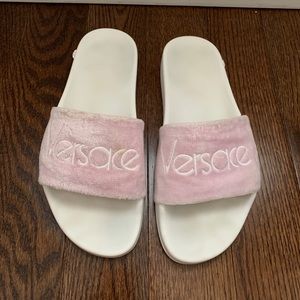 Versace LOGO-EMBROIDERED SLIDES size 39.5